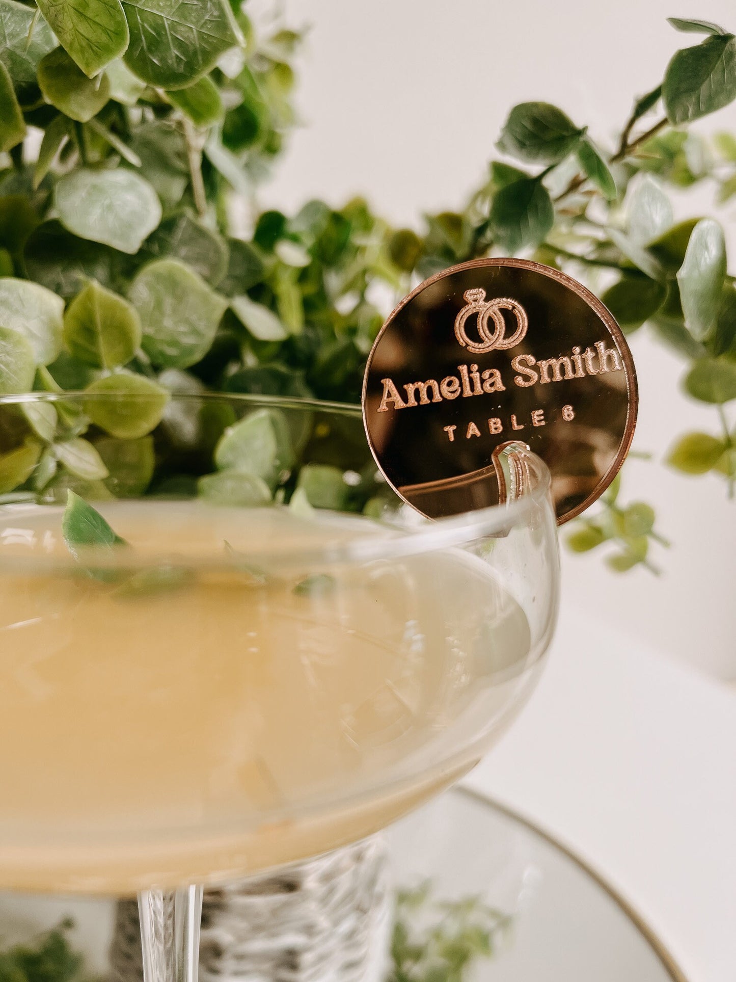 Engraved Place Card, Place Setting , glass toppers wedding, Initials Wedding Glass Tag , Glass Markers , Circle Place Names , Disc Name Tags