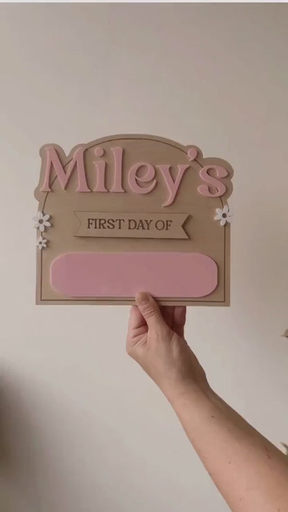First Day Of School Sign | Daisy Sign |  School Journey | Reusable Memory Photo Board | Back To School | Starting School Nursery Preschool