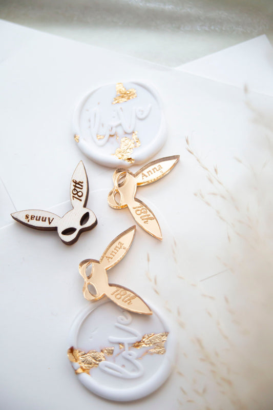 Personalised 18th Birthday Party Table Scatter Confetti Favour Decorations | Mirror Acrylic or Wood Bestseller | 21st birthday | Bunny mask