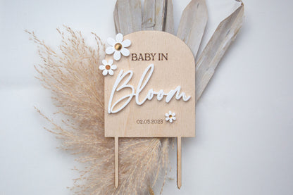 Custom daisy arch cake topper, Pregnancy Reveal,Announcement,Wooden ,Baby shower cake sign,Babyshower,Baby in Bloom,Cake Topper,