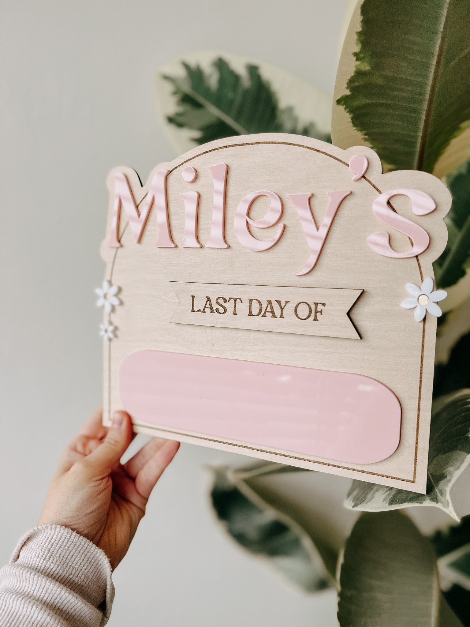 First Day Of School Sign | Daisy Sign | School Journey | Reusable Memory Photo Board | Back To School | Starting School Nursery Preschool
